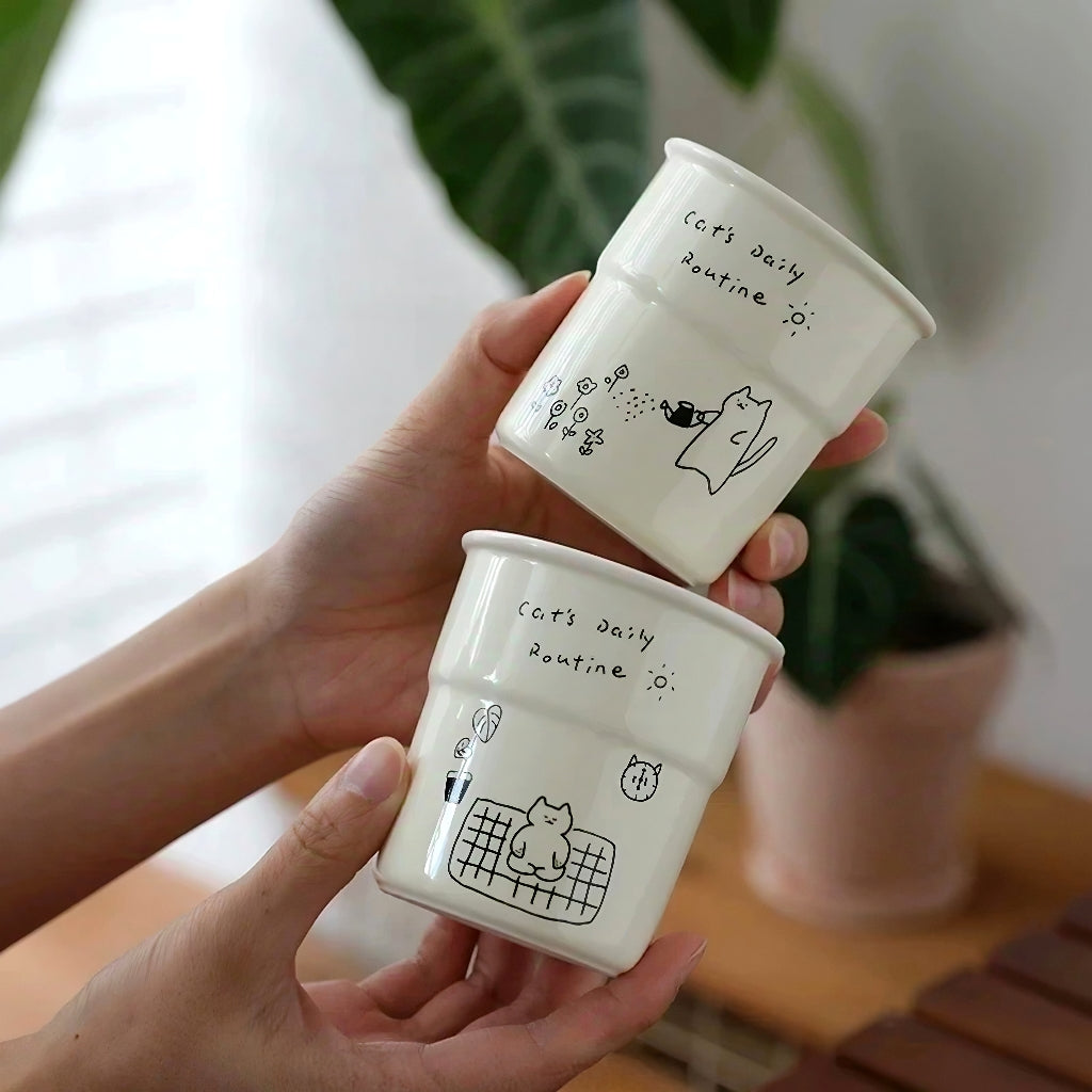 280ml microwave-safe ceramic tea cup set featuring minimalist kitten doodles. Great for gifting, everyday use, or styling a colorful Zakka-inspired kitchen or workspace.
