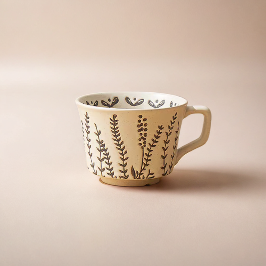 Elegant designed cups featuring minimalist patterns of vine leaves, perfect for Japandi, cottage, and Nordic styles.