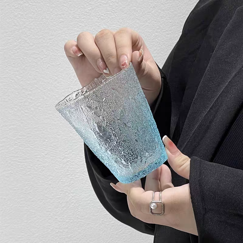 250ML blue gradient glacier glass with an artistic design. Ideal for whiskey, cocktails, and tea in modern and Scandinavian-style homes.